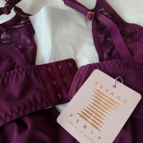 Savage Fenty Purple Lingerie Designed + Modeled by Rihanna for her Show... - Picture 10 of 16